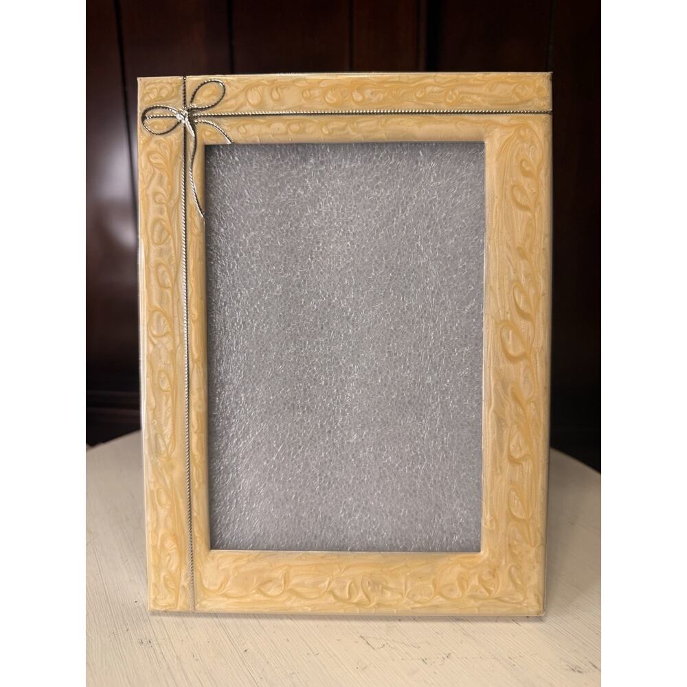 Wellesley Manor Picture Photo Frame 4x6 Yellow Swirl Marbling With Silver Bow